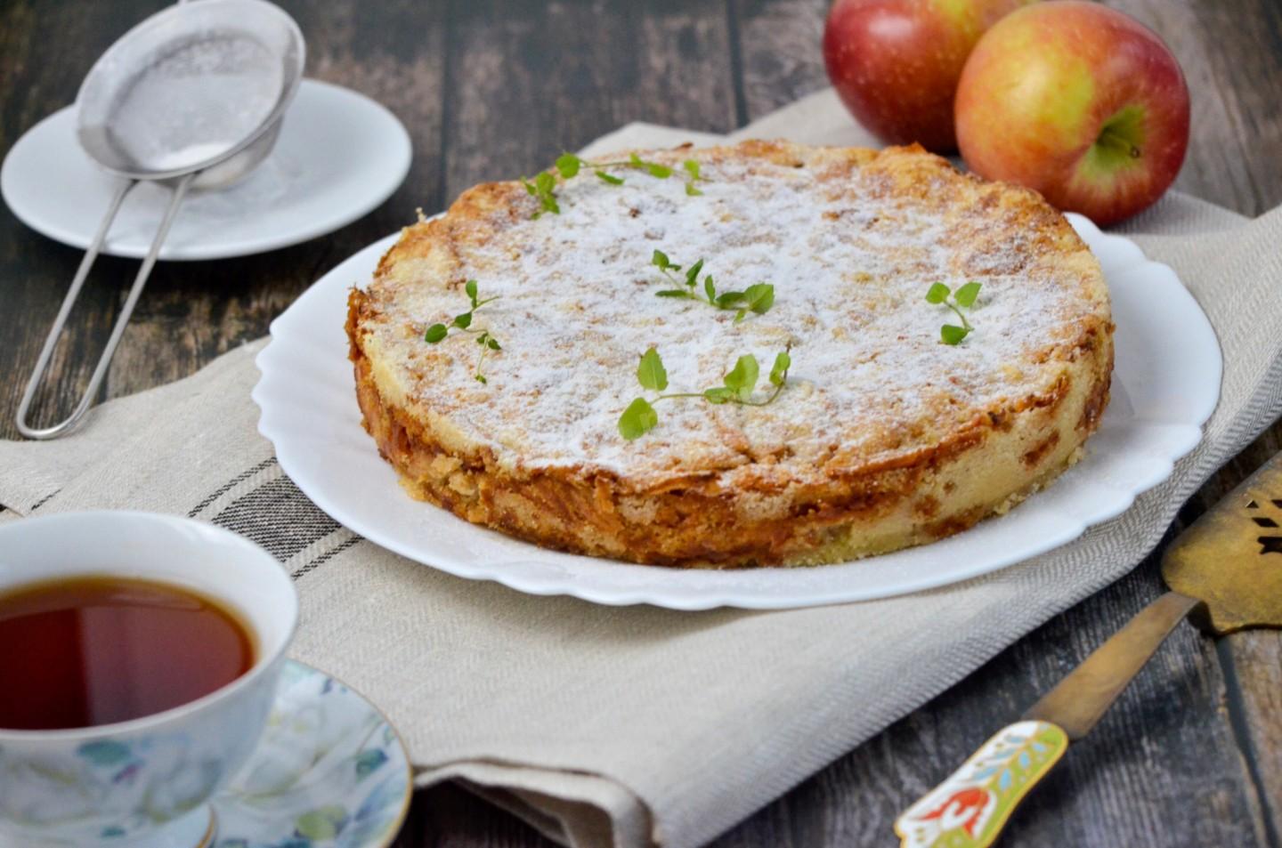 Насыпной пирог с яблоками