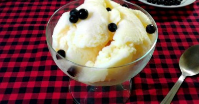Мороженое из сливочного масла, молока и сахара