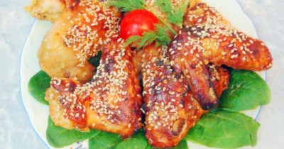Куриные крылышки в соусе в духовке с медом