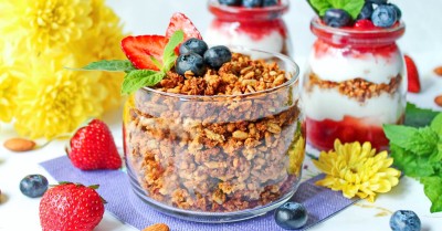 Мюсли с орехами и семечками в духовке