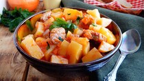 Індичка з овочами в мультиварці