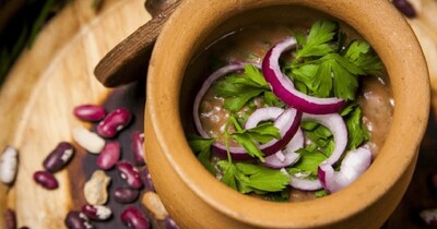 Лобио в горшочке