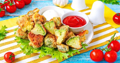 Брокколи в кляре на сковороде