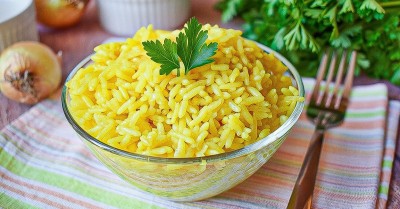 Рис с луком на гарнир