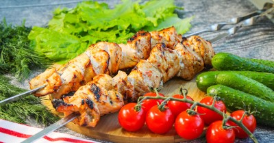Шашлык из курицы с луком