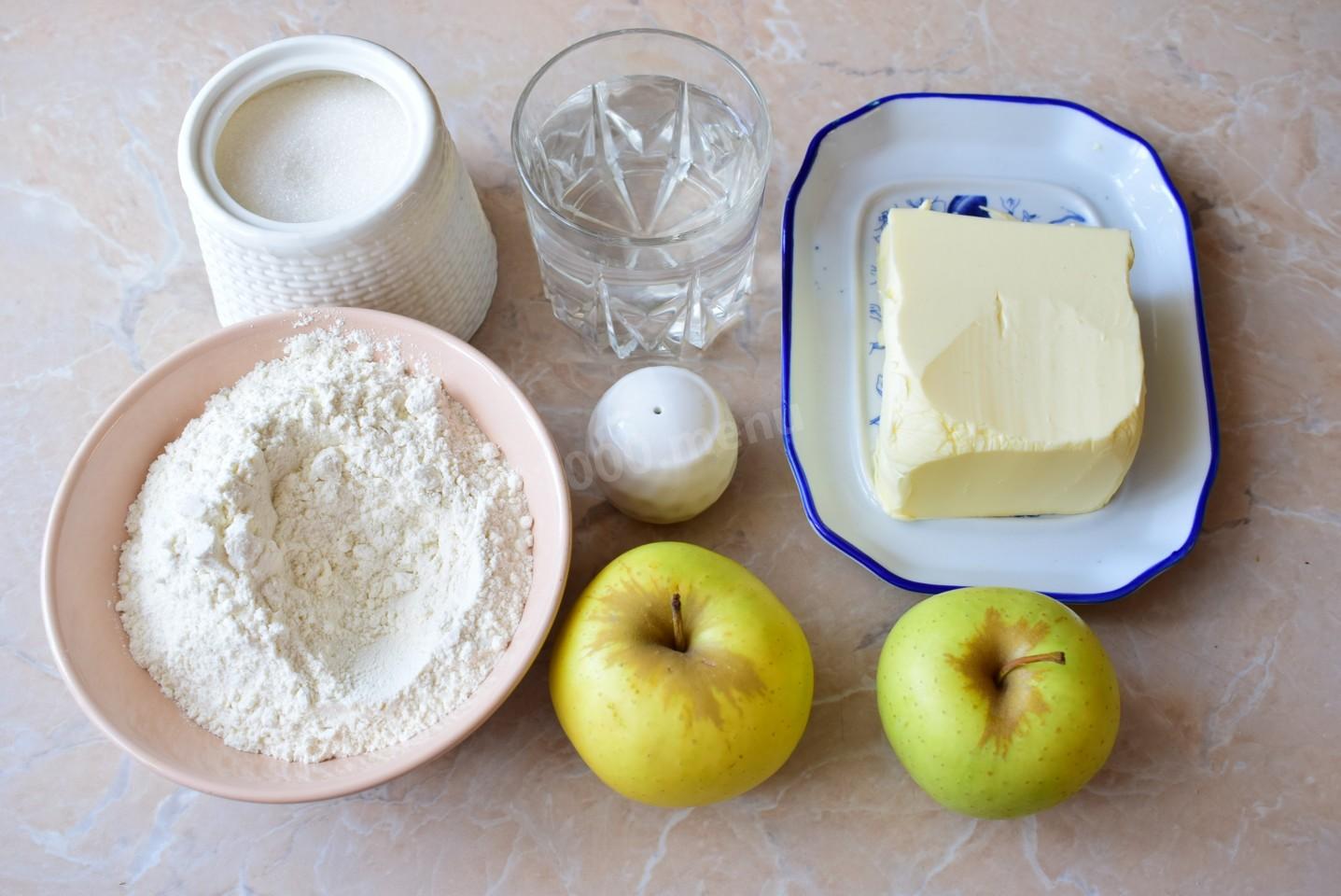 Сахар вода масло рецепт. Что можно сделать из яблок и муки и из воды. Галеты с лимоном и яблоком Гарсон. Что можно сделать без муки сладкое. Весной яблоки наполняются молоком в чем суть.