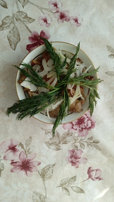 Соленые белые грибы из замороженных летом