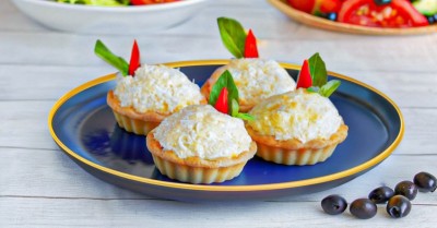 Тарталетки с яйцом и сыром