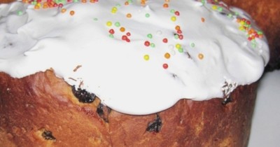 Кулич на готовой закваске с изюмом