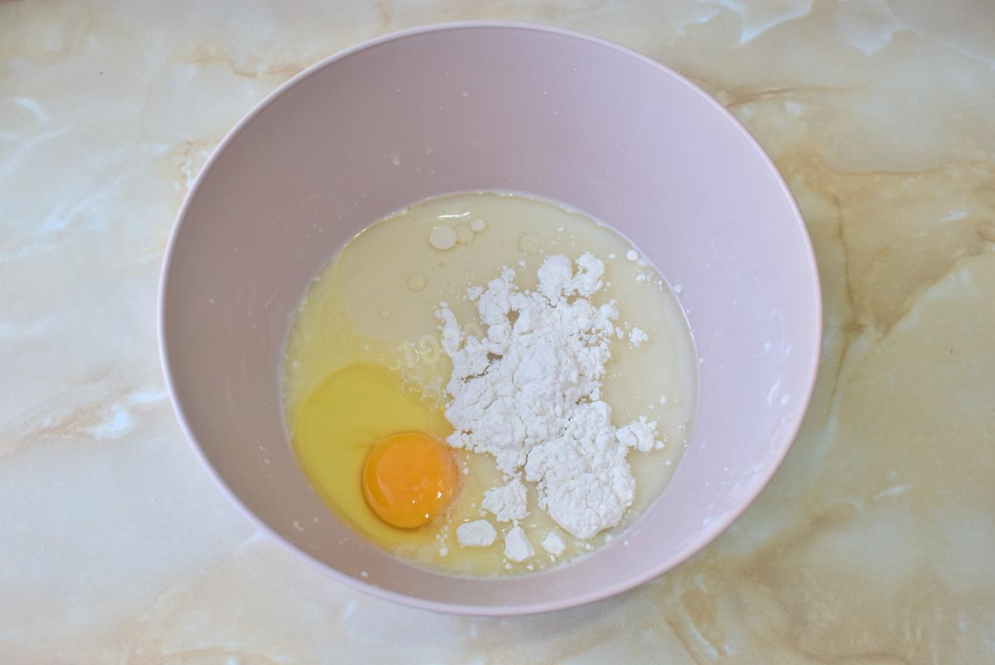 Надо ли добавлять в тесто яйца. Тесто с яйцом. Нужно ли яйцо в тесто.