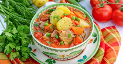 Шурпа из свинины в домашних условиях на плите