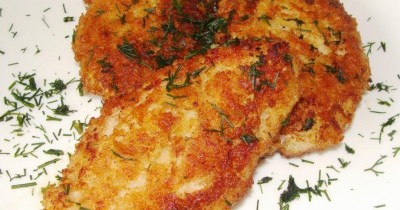 Котлеты пожарские с белым хлебом и сливками в панировке