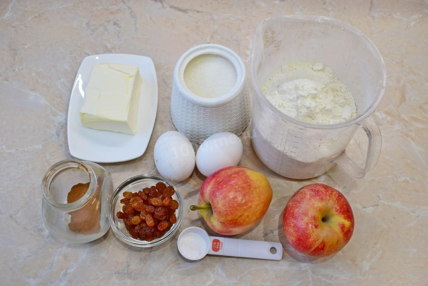 Масло яблоки мука. Ингредиенты для песочного теста. Яйца, яблоки мука корица сахар. Яблоки и мука. Яблочный сахар.