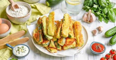 Кабачки жареные на сковороде с чесноком