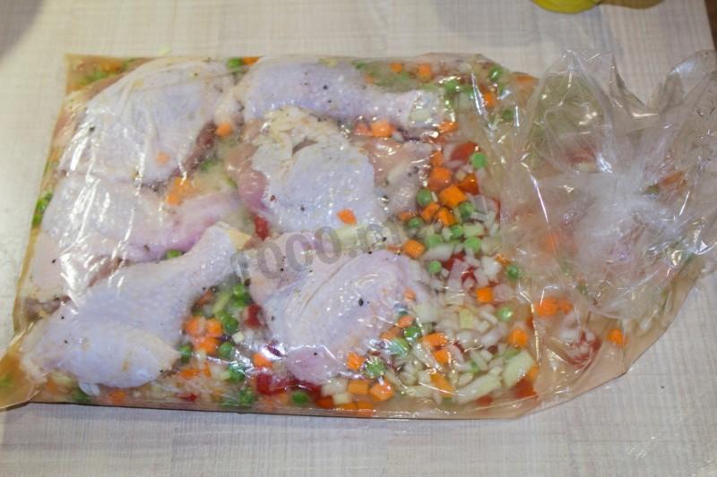 Курица с рисом в духовке в пакете