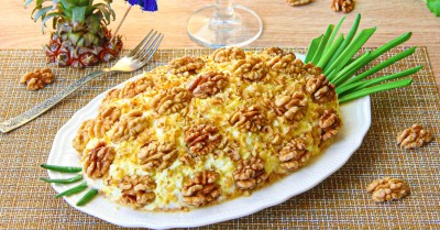 Салат курица ананас грибы сыр