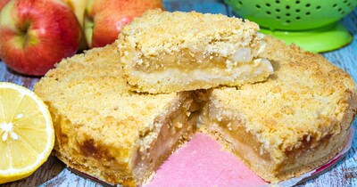 Ленивый яблочный пирог с сахаром и лимоном в духовке