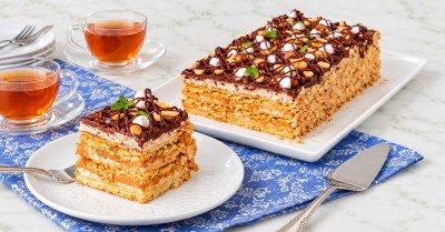 Торт Воздушный сникерс из песочного теста