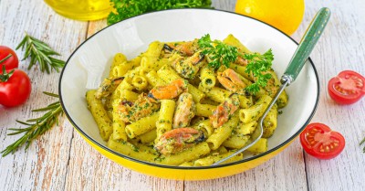 Макароны с мидиями