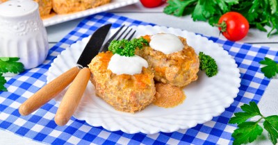 Ленивые голубцы с рисом капустой и фаршем в кастрюле