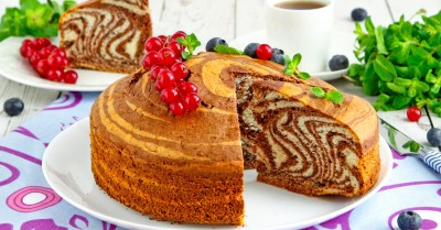 Веселый пирог с творогом домашнего приготовления и торт «Зебра» — 10 пошаговых рецептов в домашних условиях