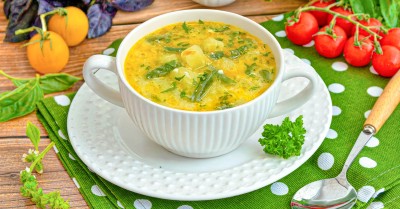 Суп с плавленным сыром картошкой