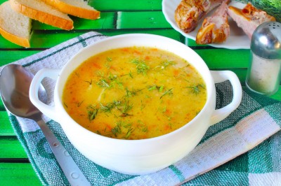 Гороховый суп на мясном бульоне по-фински