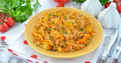 Капуста с беконом