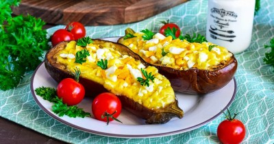 Баклажаны запеченные с сыром и чесноком в духовке