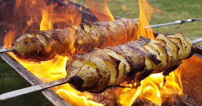 Картошка с салом в тимьяне и чабреце на шампурах