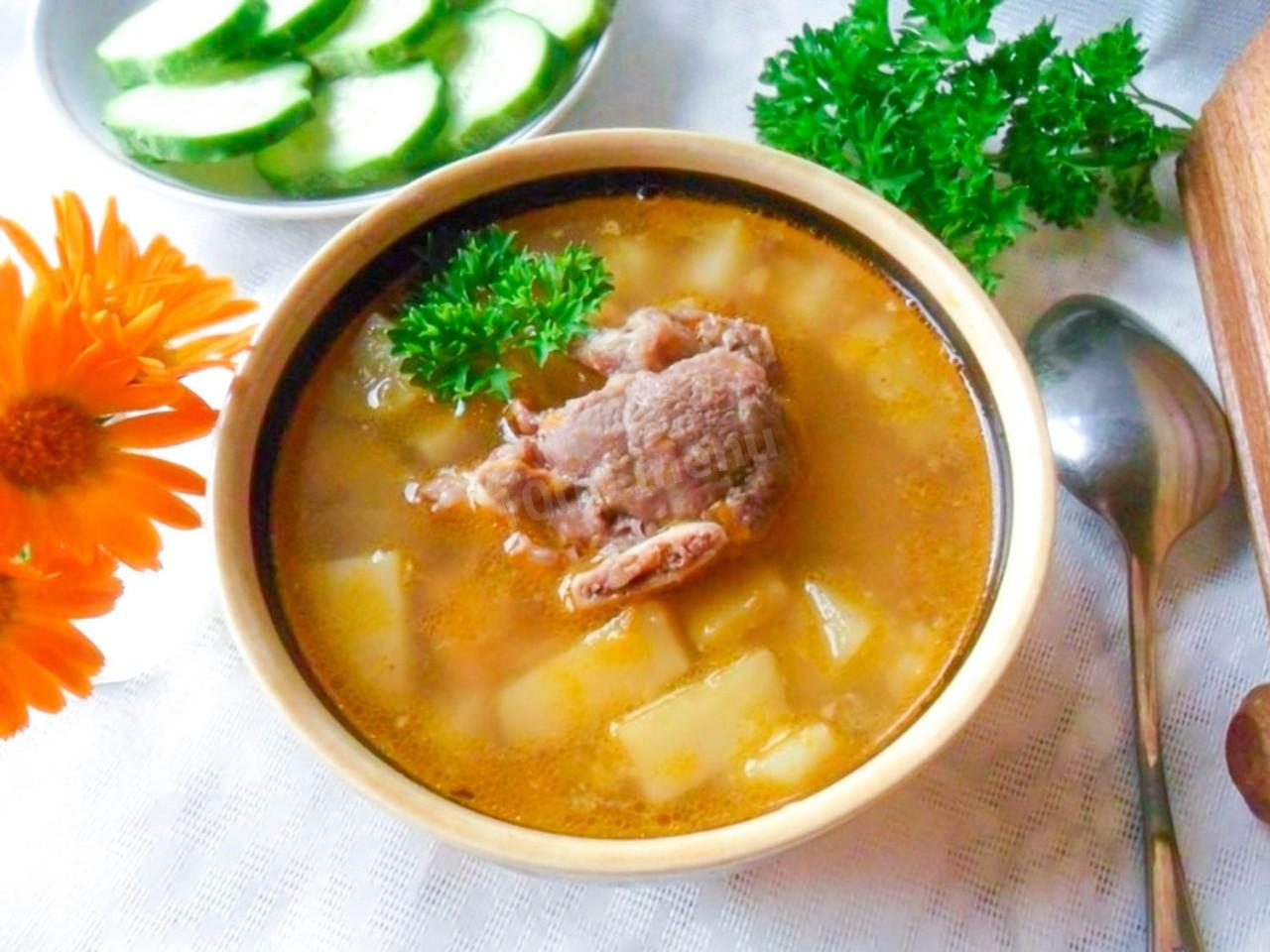 Сулухинкал» (суп гороховый с галушками)