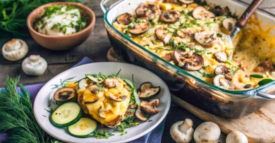 Куриное филе с грибами и картошкой в духовке