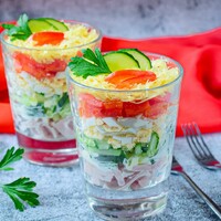 рецепты с ветчиной на сковороде. salat kokteil s vetchinoi syrom i ogurcami 1636526273 9 min. рецепты с ветчиной на сковороде фото. рецепты с ветчиной на сковороде-salat kokteil s vetchinoi syrom i ogurcami 1636526273 9 min. картинка рецепты с ветчиной на сковороде. картинка salat kokteil s vetchinoi syrom i ogurcami 1636526273 9 min. В кипящей воде отварите макароны до готовности.
