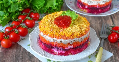 Селедка под шубой с красной рыбой