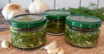 Засолка чеснока с укропом на зиму