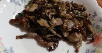 Вешенки жареные с луком и зеленью