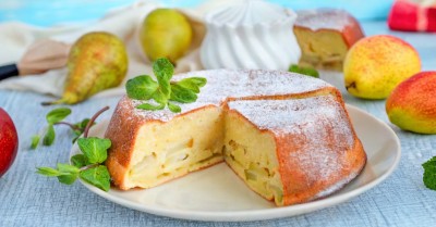 Шарлотка с грушей в духовке