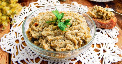 Икра из груздей с луком на зиму