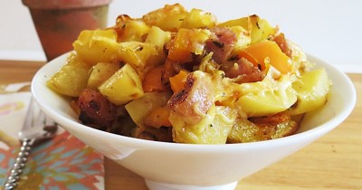 Запеканка из картошки со свининой и сыром на сковороде