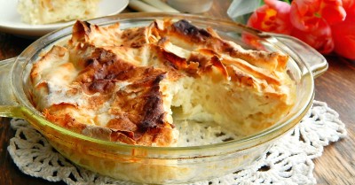 Рваный пирог из тонкого лаваша с творожной начинкой