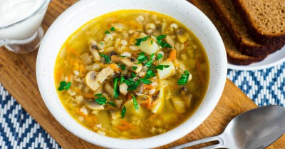 Грибной суп с перловкой и картошкой