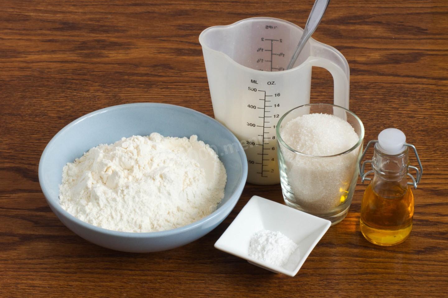 Рецепт мука вода сахар. Мука масло сахар. Молоко сахар мука масло. Ингредиенты для теста. Мука сахар соль.