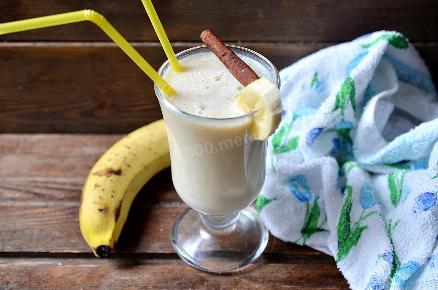 молоко с бананом фото