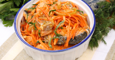 Хе из рыбы по корейски с морковью и луком