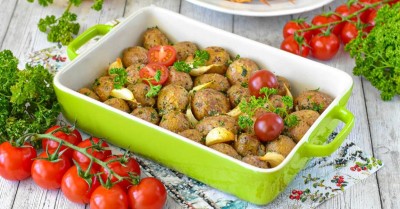 Беби картофель в духовке