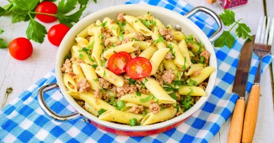 Макароны по флотски с фаршем на сковороде классические