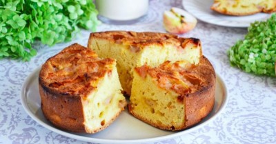 заливной пирог на ряженке в духовке с яблоками бездрожжевой