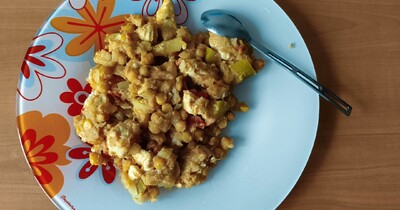 нут с курицей и яблоком