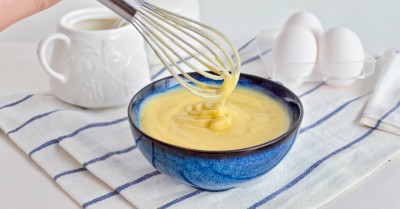 Заварной крем на молоке и яйцах