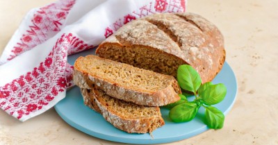 Черный хлеб из ржаной и пшеничной муки в духовке